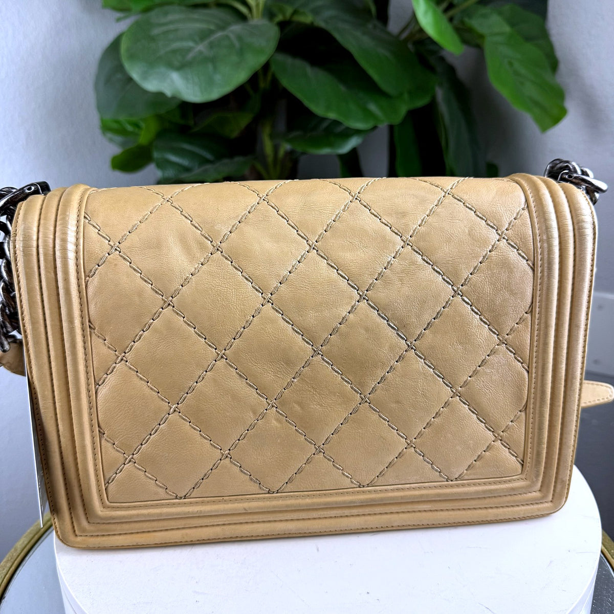 Authentic Chanel Boy Bag Medium Beige Quilted Lambskin Leather - 02_photo.jpg