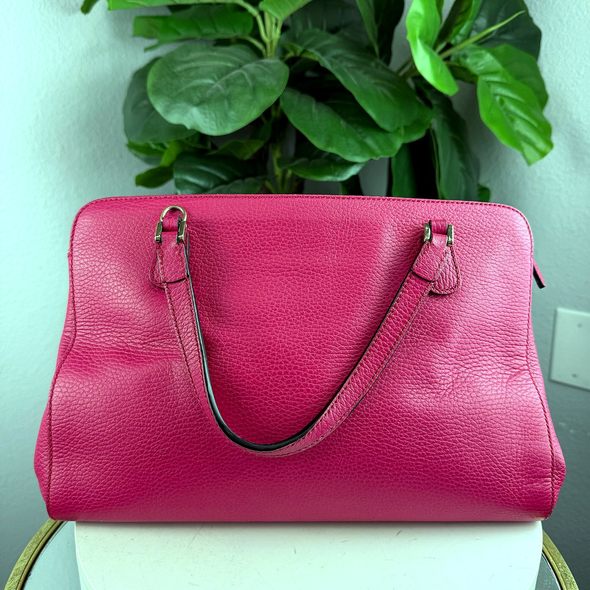 Authentic Gucci Swing Small Leather Top Handle Bag Pink Fuchsia - 02_photo.jpg