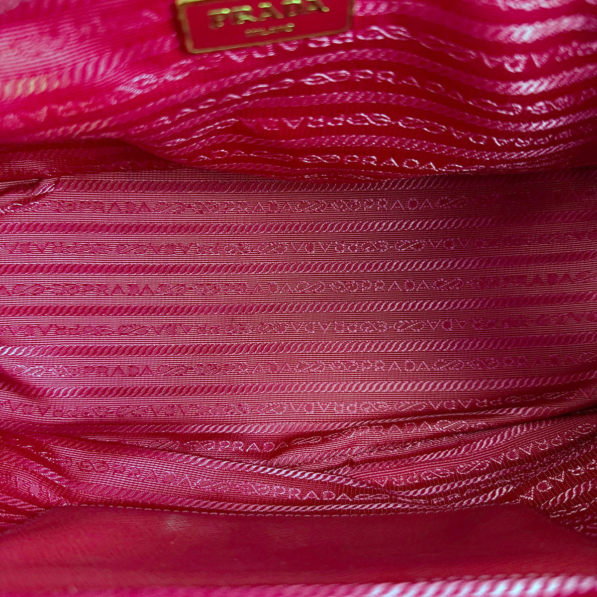 Authentic Prada Galleria Saffiano Leather Tote Bag - 05_inside.jpg