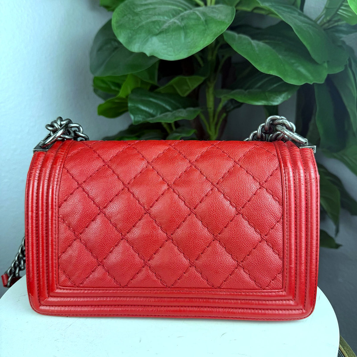Authentic Chanel Red Quilted Lambskin Medium Boy Bag with Ruthenium Hardware - 02_photo.jpg