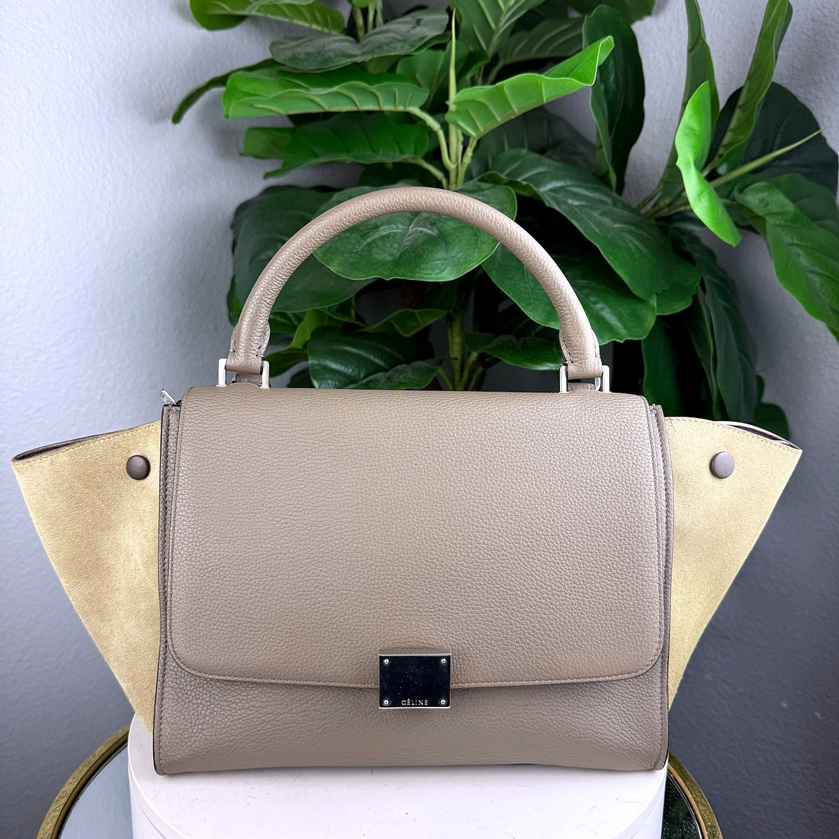 Authentic Celine Small Trapeze Tricolor Beige Tan Yellow Leather Satchel - 01_photo.jpg