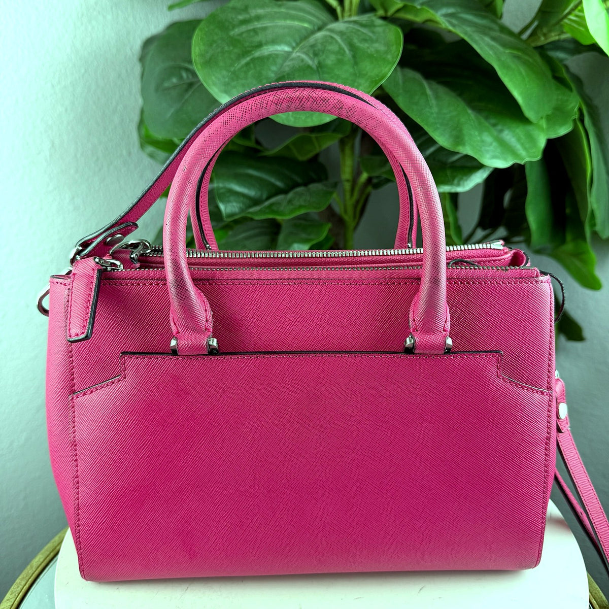 Authentic MCM Milla Mini Tote Saffiano Leather Pink - 02_photo.jpg