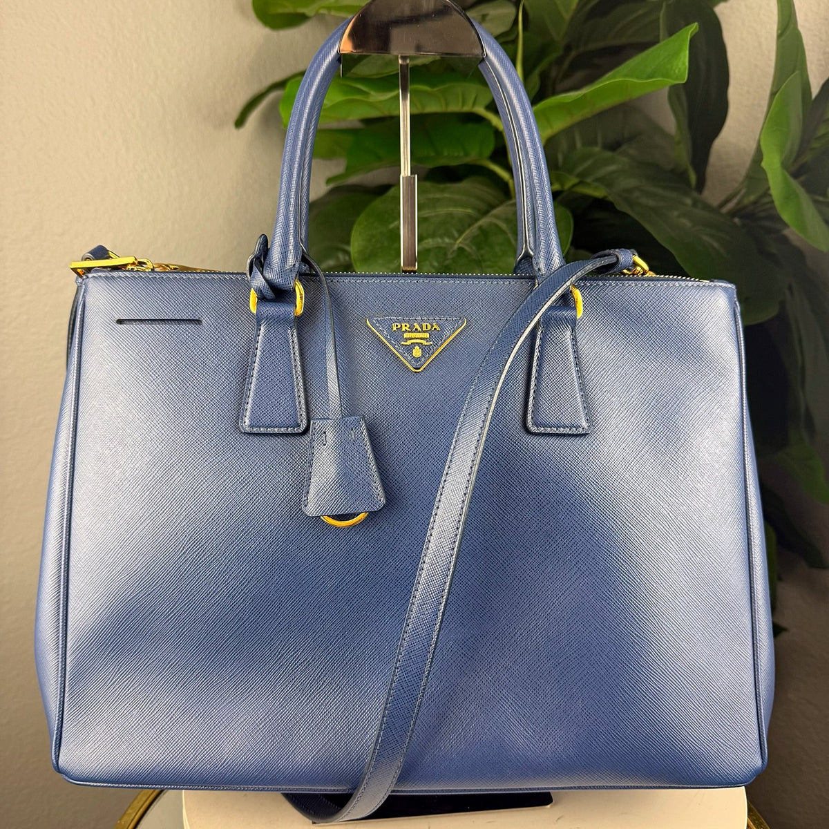 Authentic Prada Galleria Double Zip Tote in Blue Saffiano Lux Leather with Gold Hardware - 01_photo.jpg