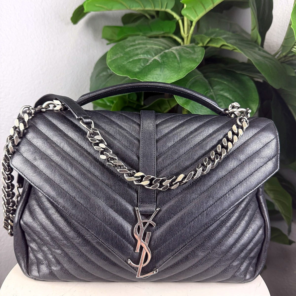 Authentic Saint Laurent College Medium Matelassé Leather Bag Black - 01_photo.jpg