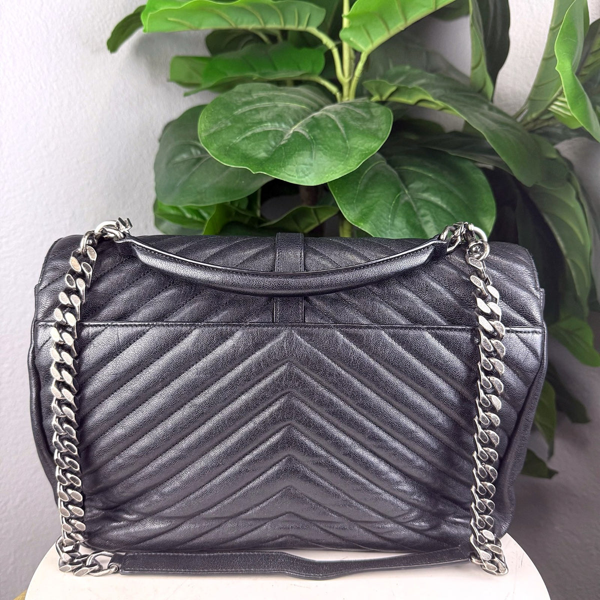Authentic Saint Laurent College Medium Matelassé Leather Bag Black - 02_photo.jpg