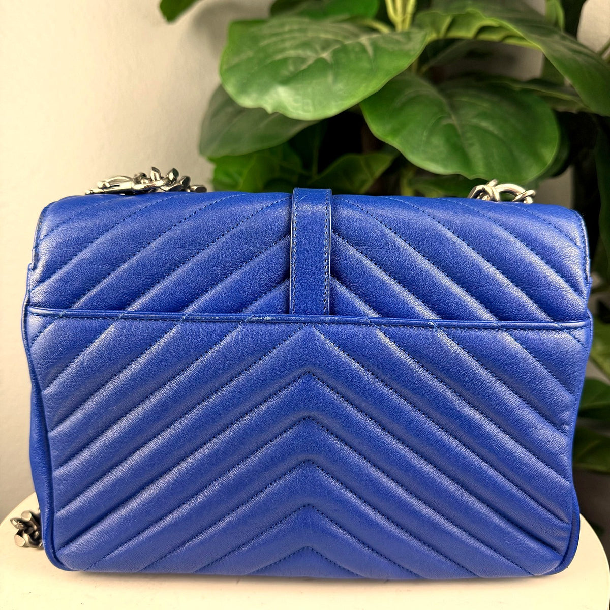 Authentic Saint Laurent College Medium Chevron Quilted Leather Bag Blue - 02_photo.jpg