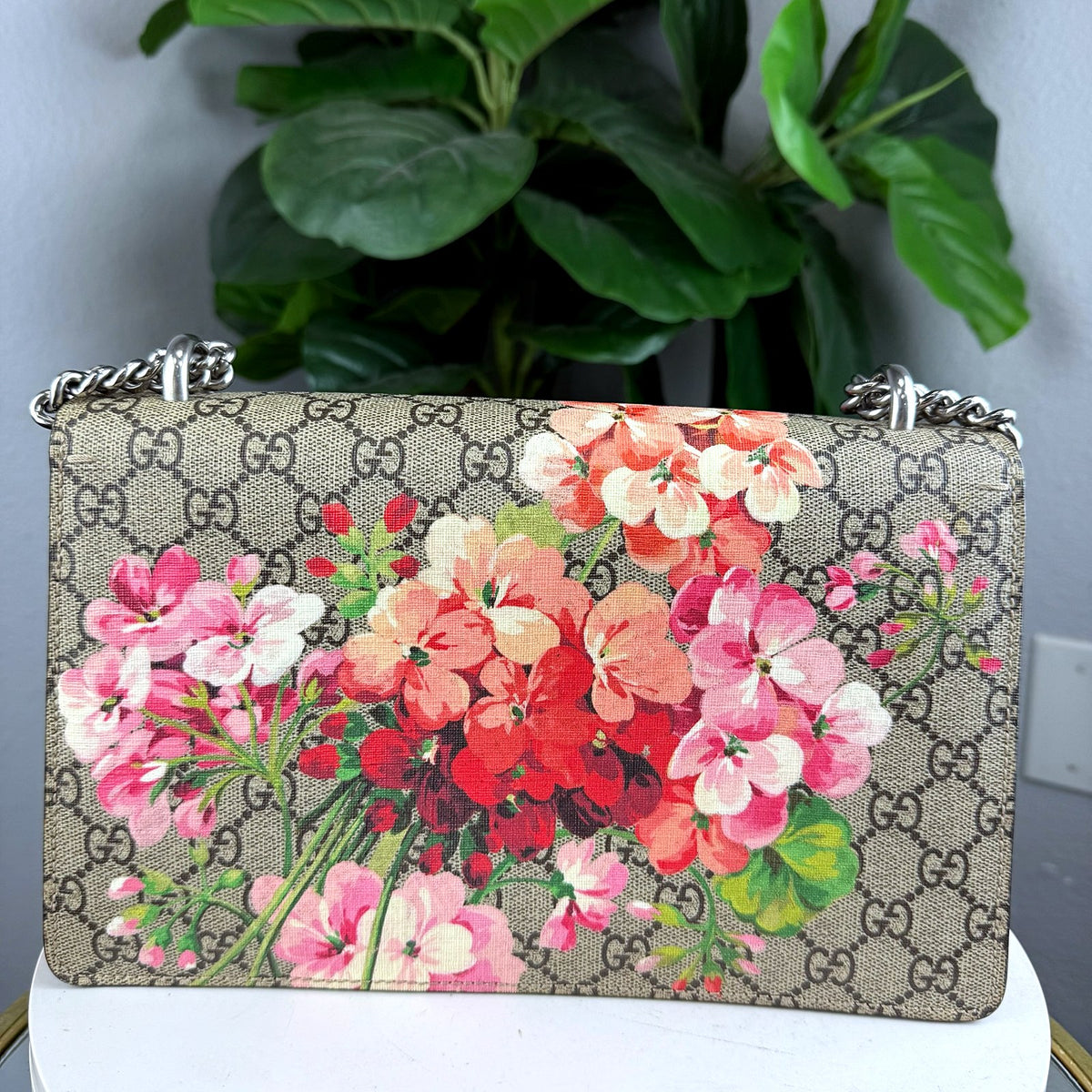 Authentic Gucci Dionysus GG Supreme Blooms Small Shoulder Bag - 02_photo.jpg