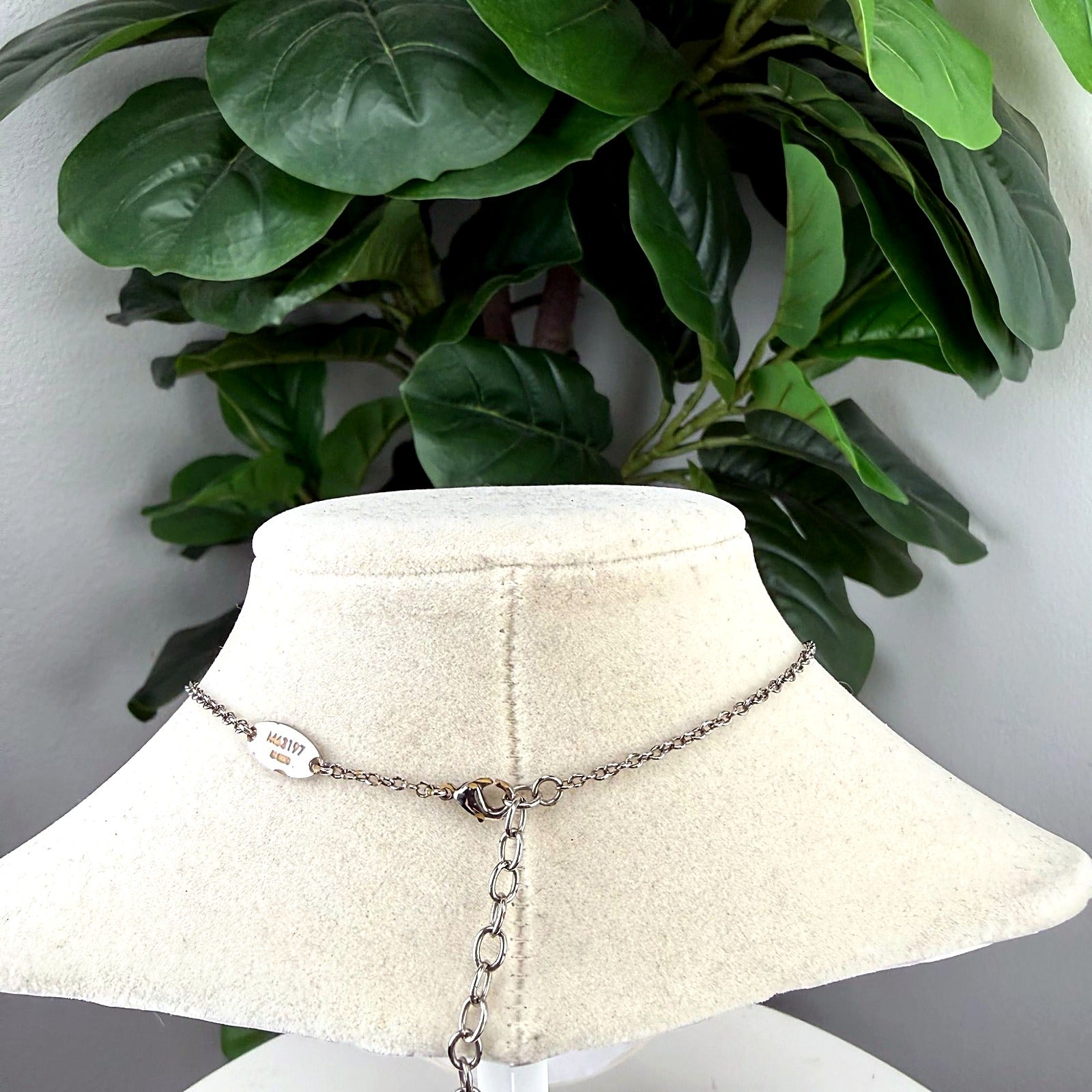 Authentic Louis Vuitton Essential V Pendant Necklace