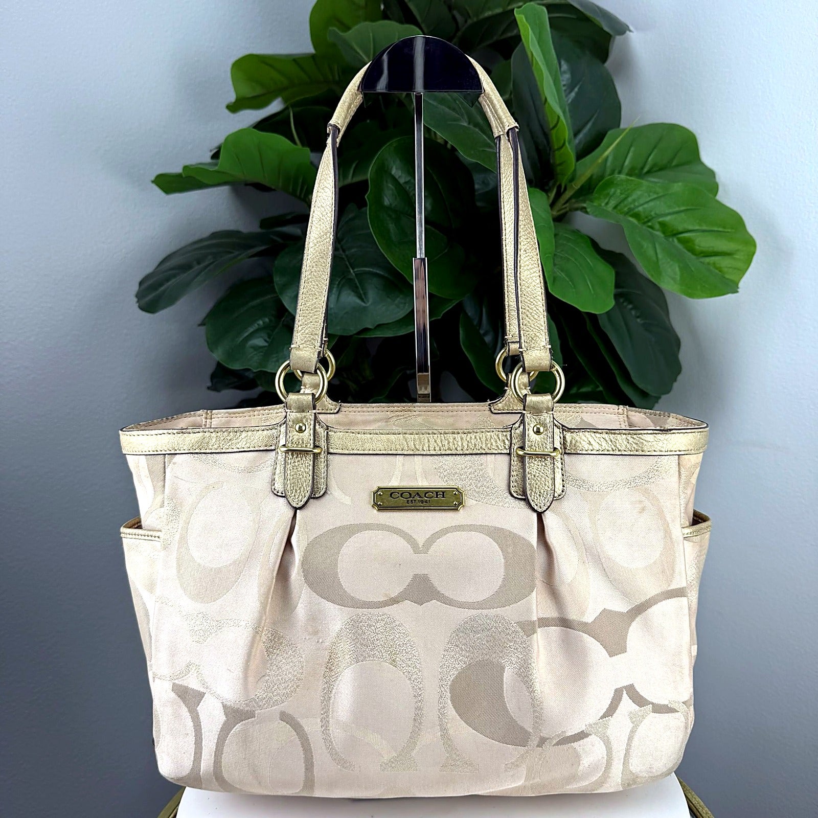 Coach ivory signature jacquard Gallery tote front