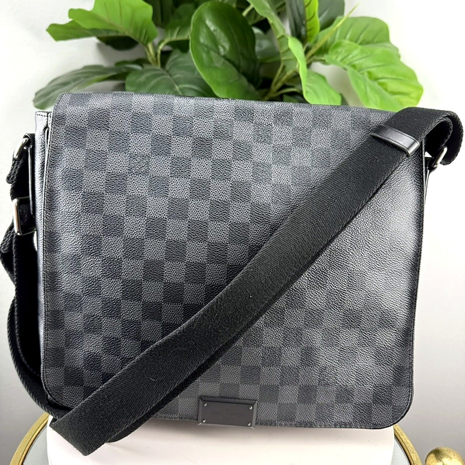 Authentic Louis Vuitton Damier Graphite District Messenger Bag - front