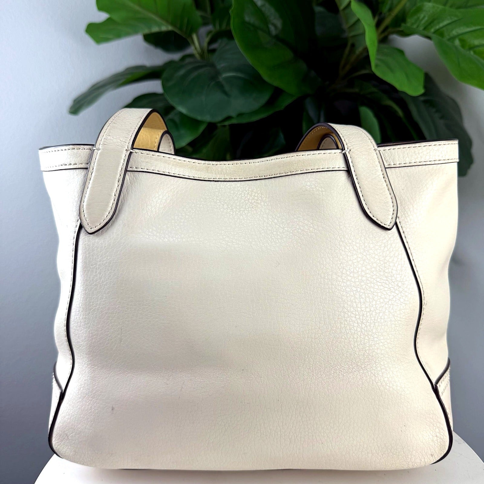 Authentic Coach cream pebbled leather horse and carriage tote - back view