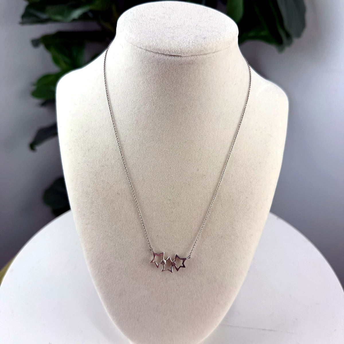 Vintage Sterling Silver Triple Star Pendant Necklace - front