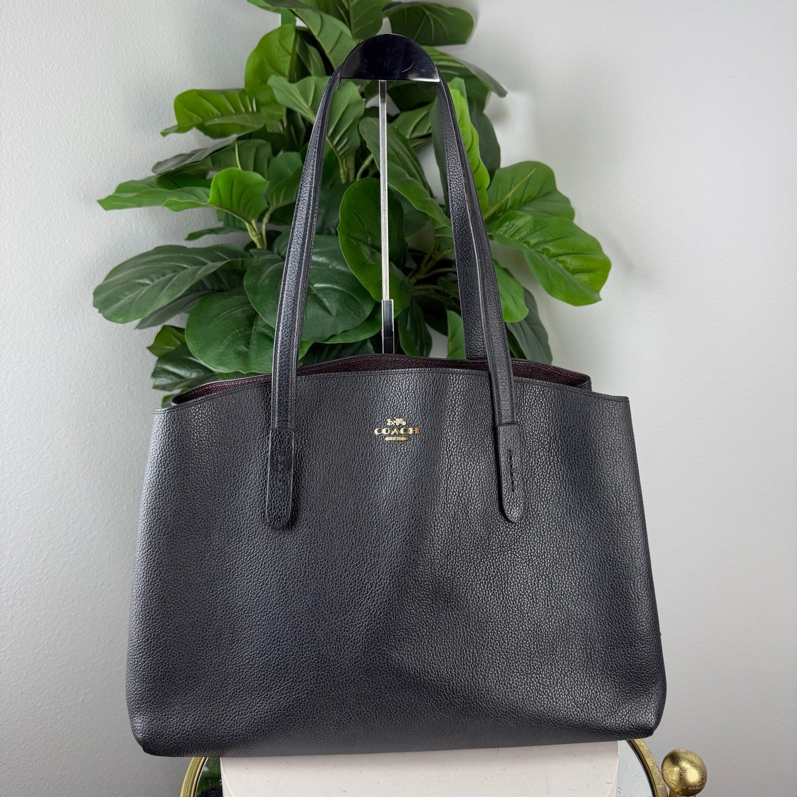 Coach Charlie Carryall - front