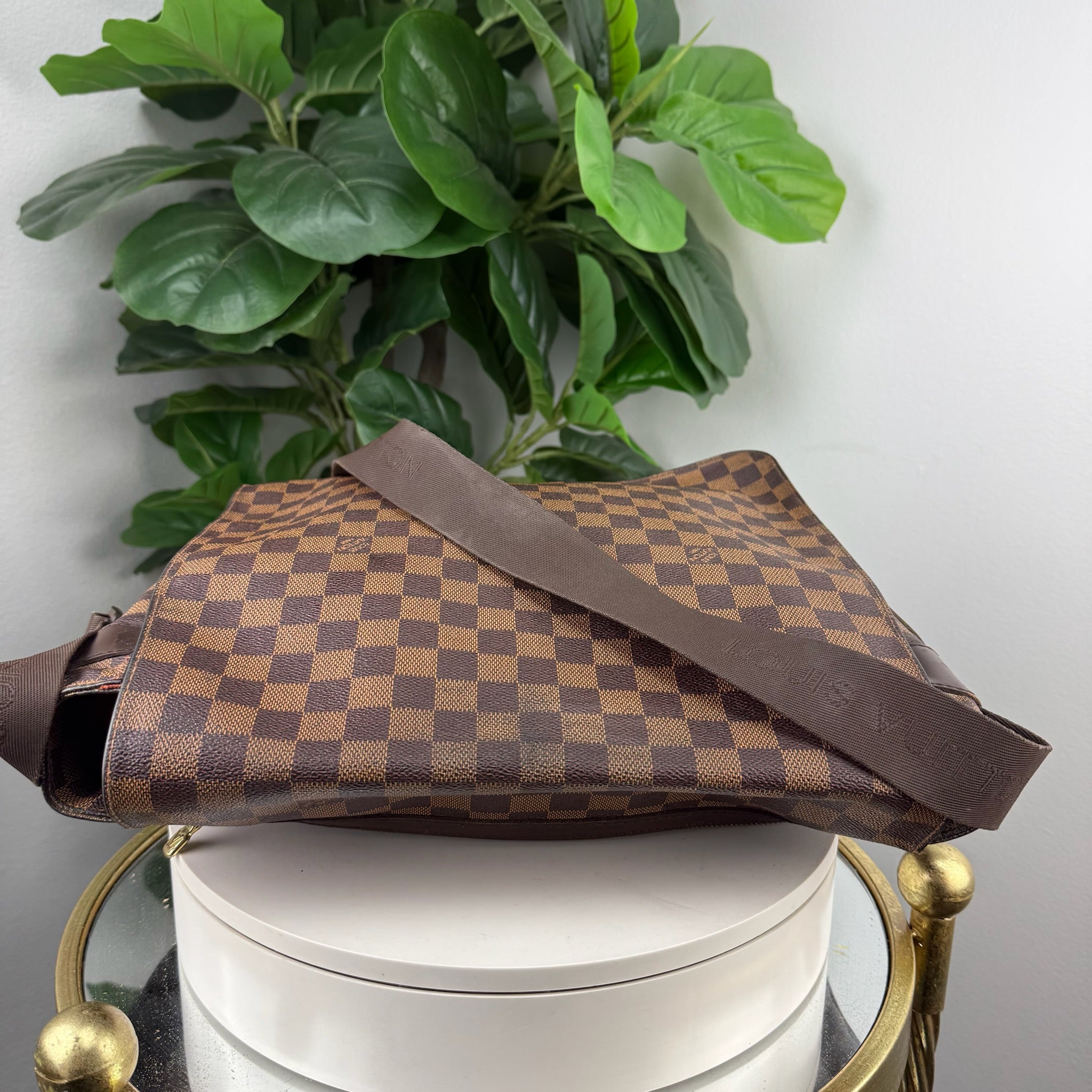 Louis Vuitton Damier Ebene Bastille Messenger Bag