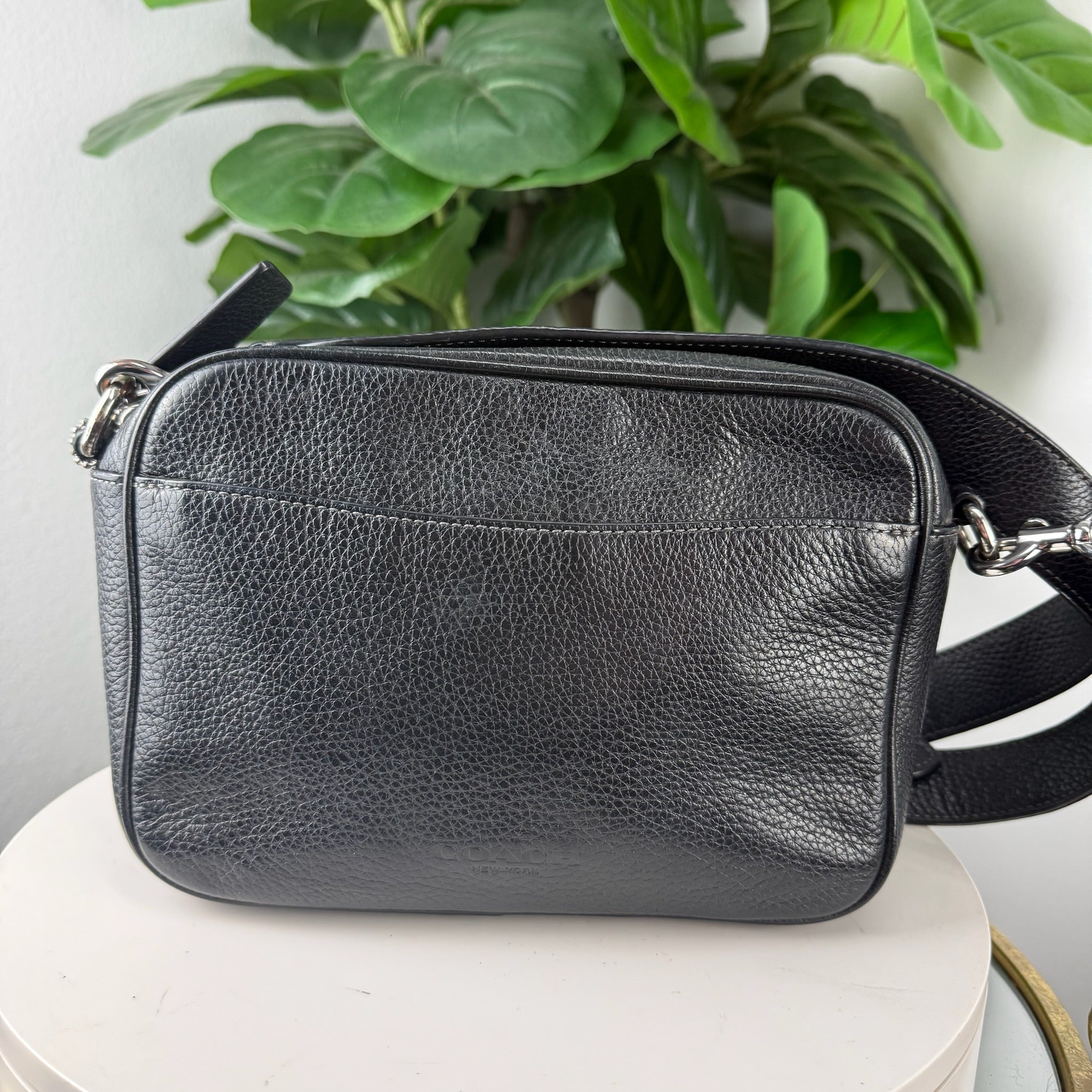 Authentic Coach Black Pebbled Leather Crossbody Camera Bag