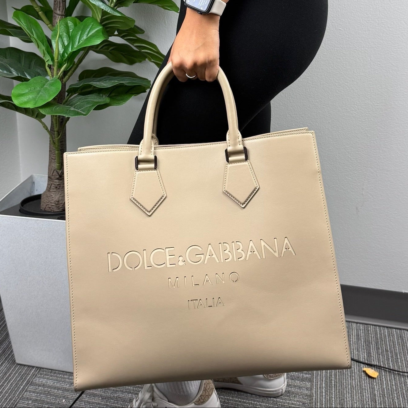 Authentic Dolce & Gabbana Logo-embossed Leather Tote Bag Beige