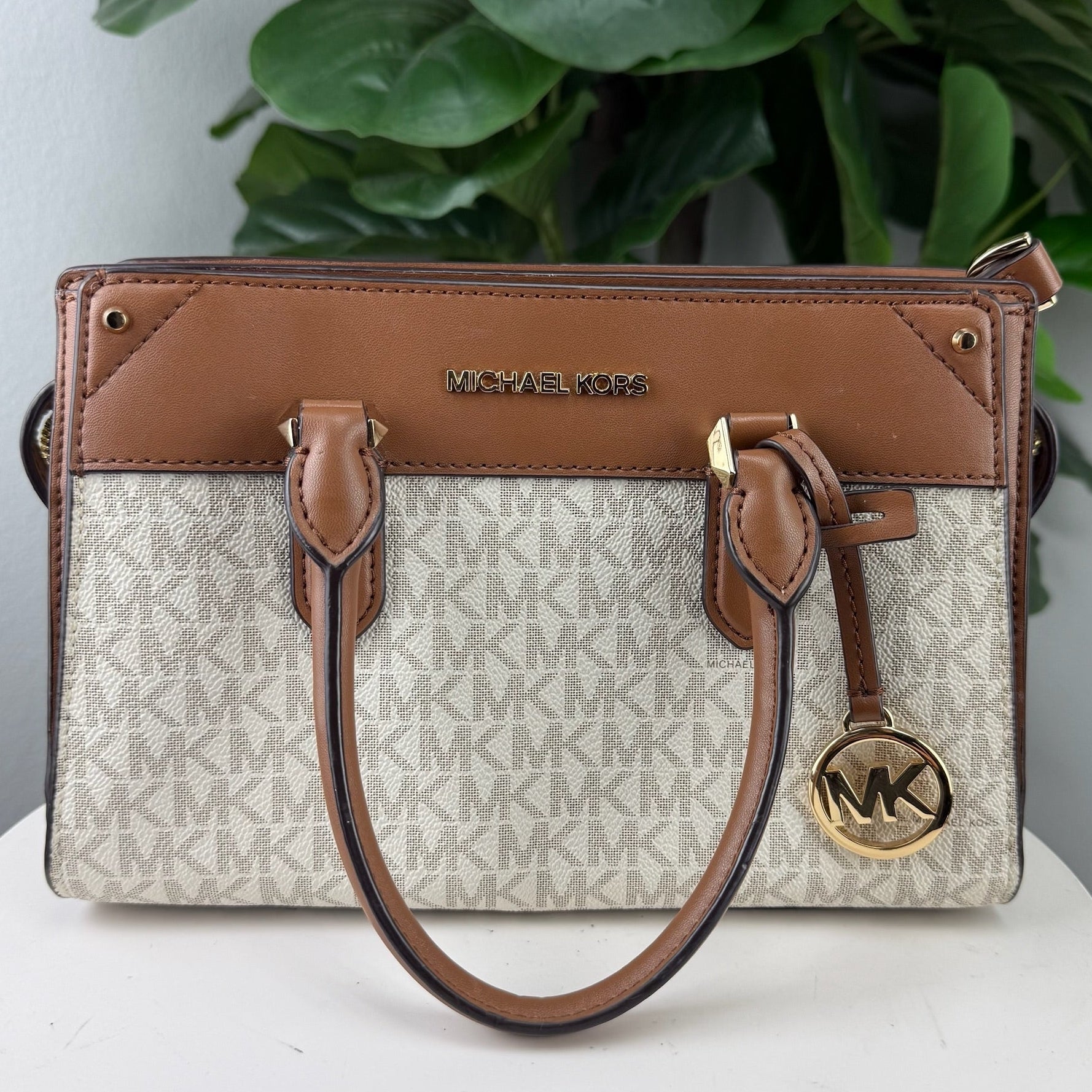 Authentic Michael Kors Mirren Small Satchel Signature Vanilla