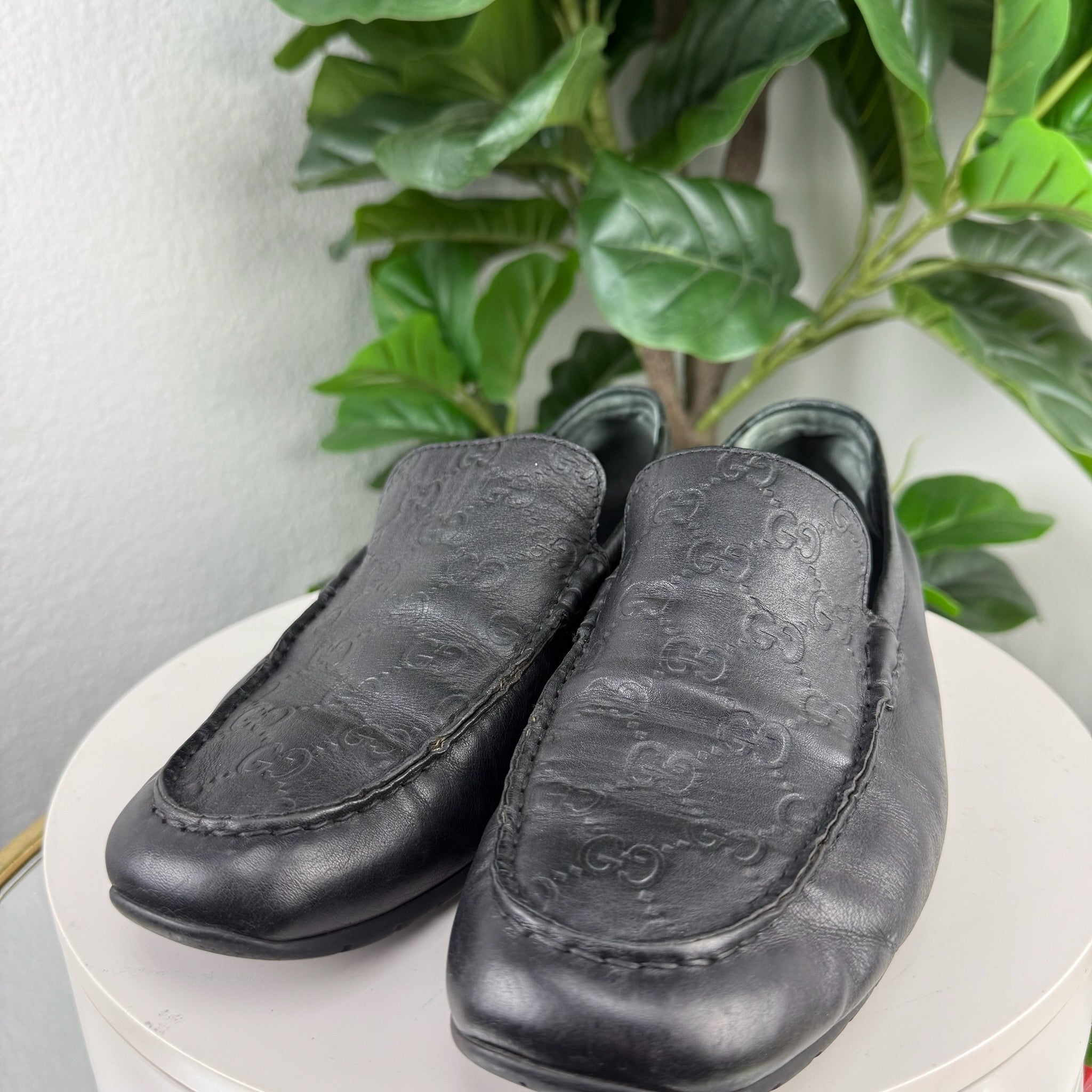 Authentic Gucci Black GG Monogram Guccissima Driving Loafers