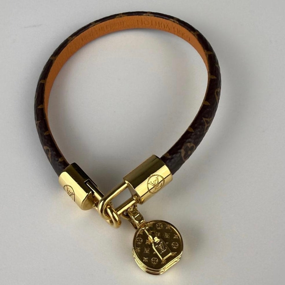 💎Authentic Louis Vuitton Monogram Bracelet LV Tribute.