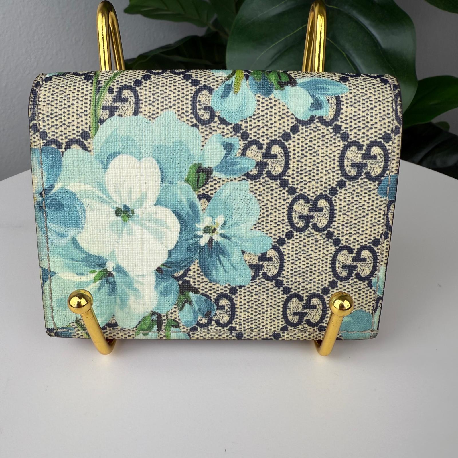 Authentic GUCCI Wallet Leather Blooms Floral Print