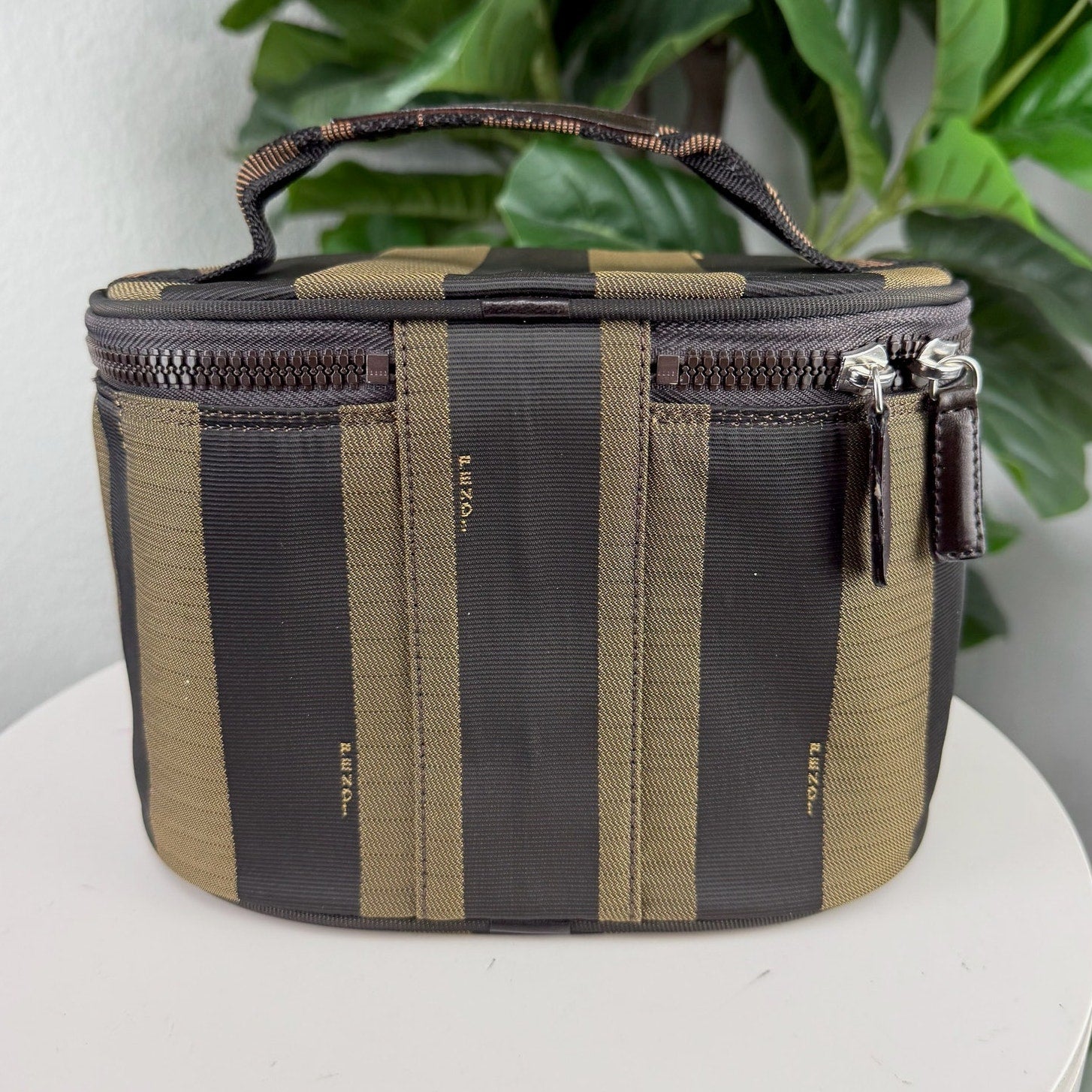 A11 💎✨ Authentic Fendi Pequin Striped Vanity Cosmetic Case