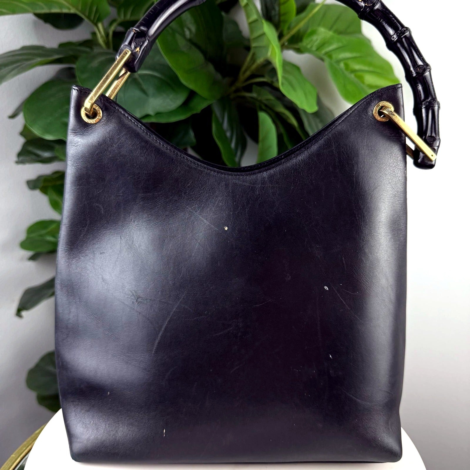 Gucci black leather bamboo-handle hobo bag, back view