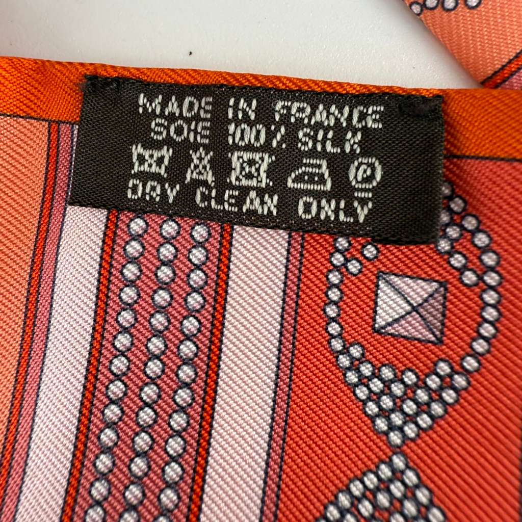 Authentic Hermes Twilly Colliers de Chiens Silk Scarf