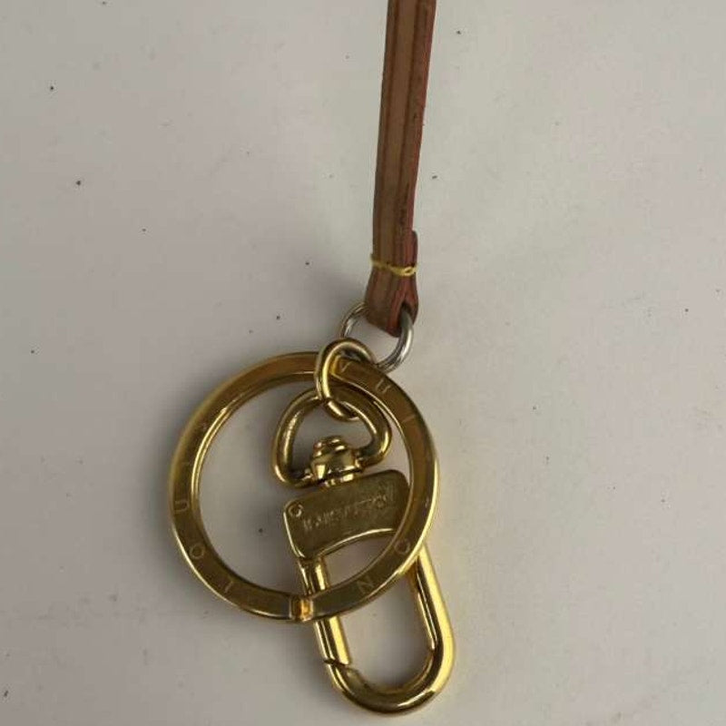 Authentic Louis Vuitton Monogram Artsy MM bag's Detachable Key Ring