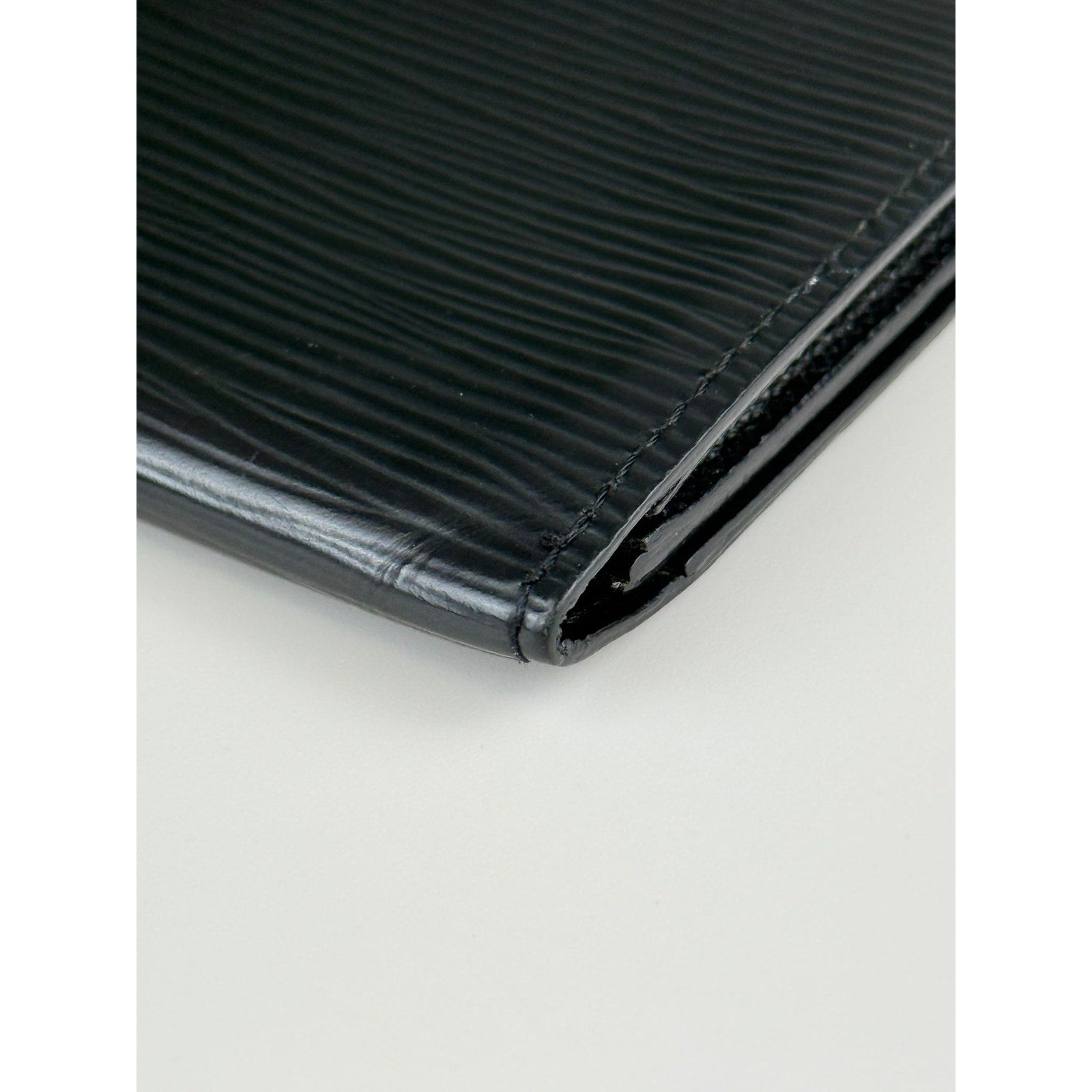 Authentic Louis Vuitton Epi Enveloppe Carte de Visite Card Wallet
