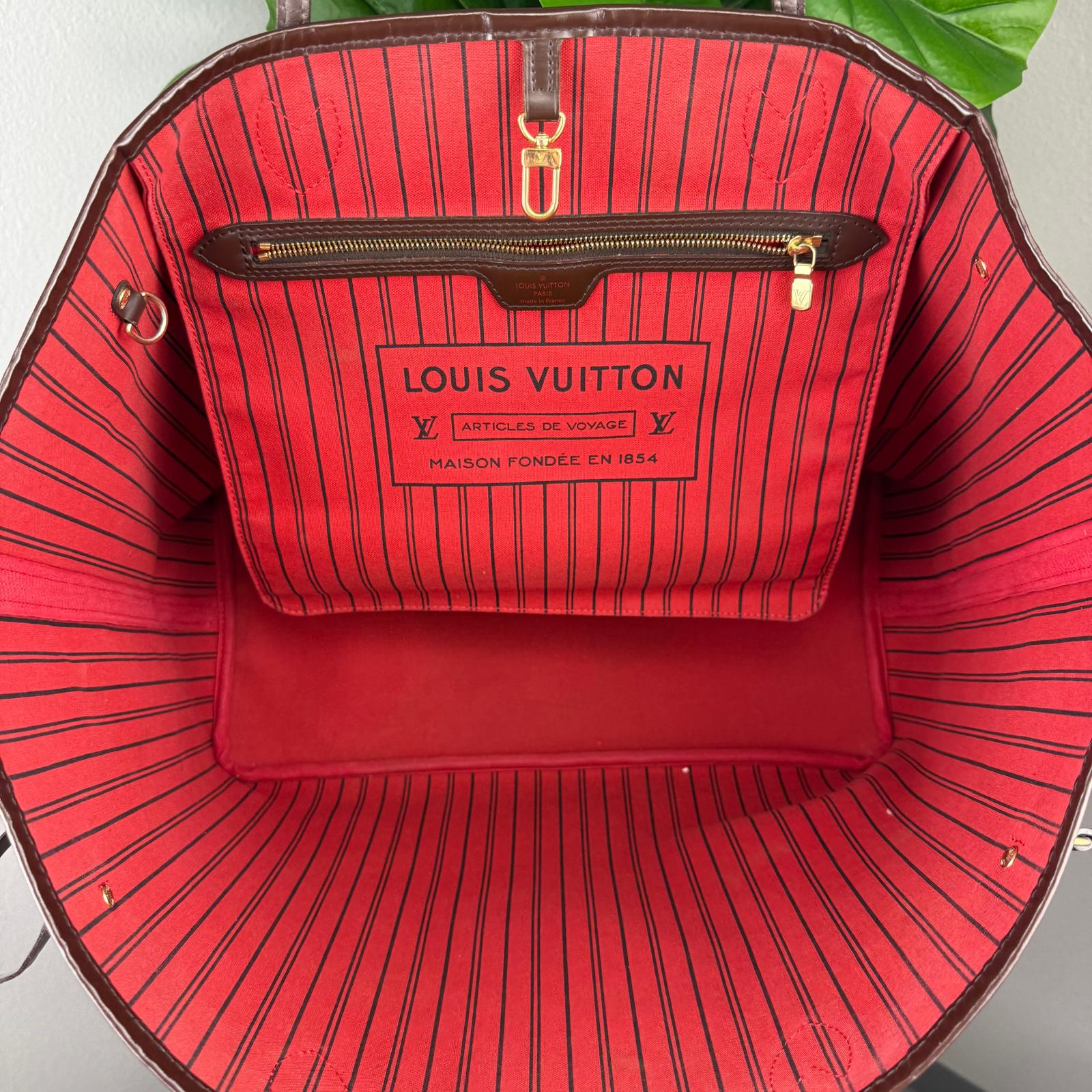 Authentic Louis Vuitton Neverfull MM Shoulder Bag