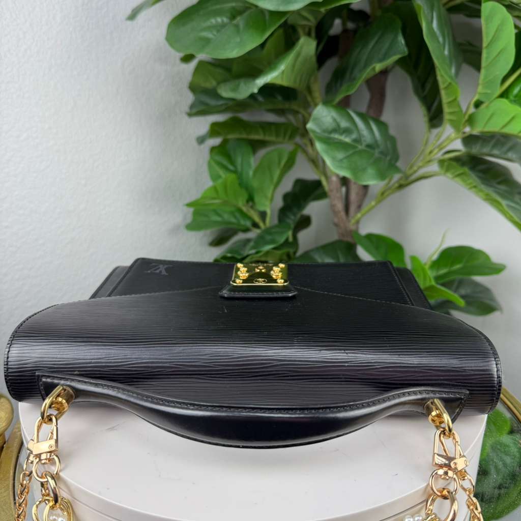 Authentic Louis Vuitton Epi Monceau Shoulder Bag