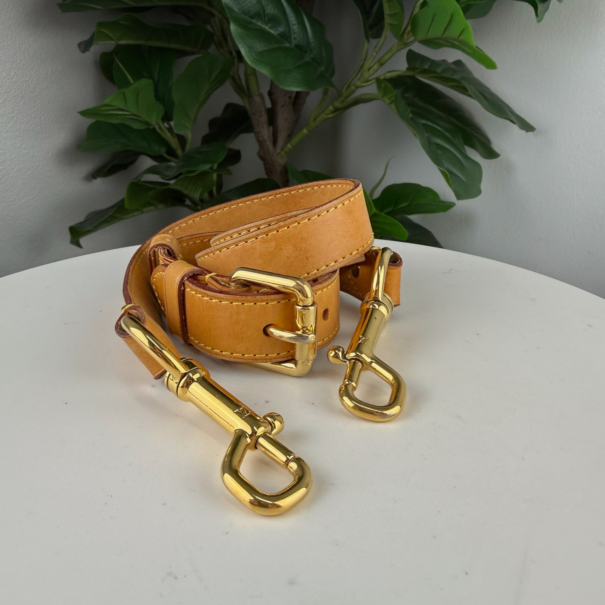 Louis Vuitton vachetta bandolier strap - view 4