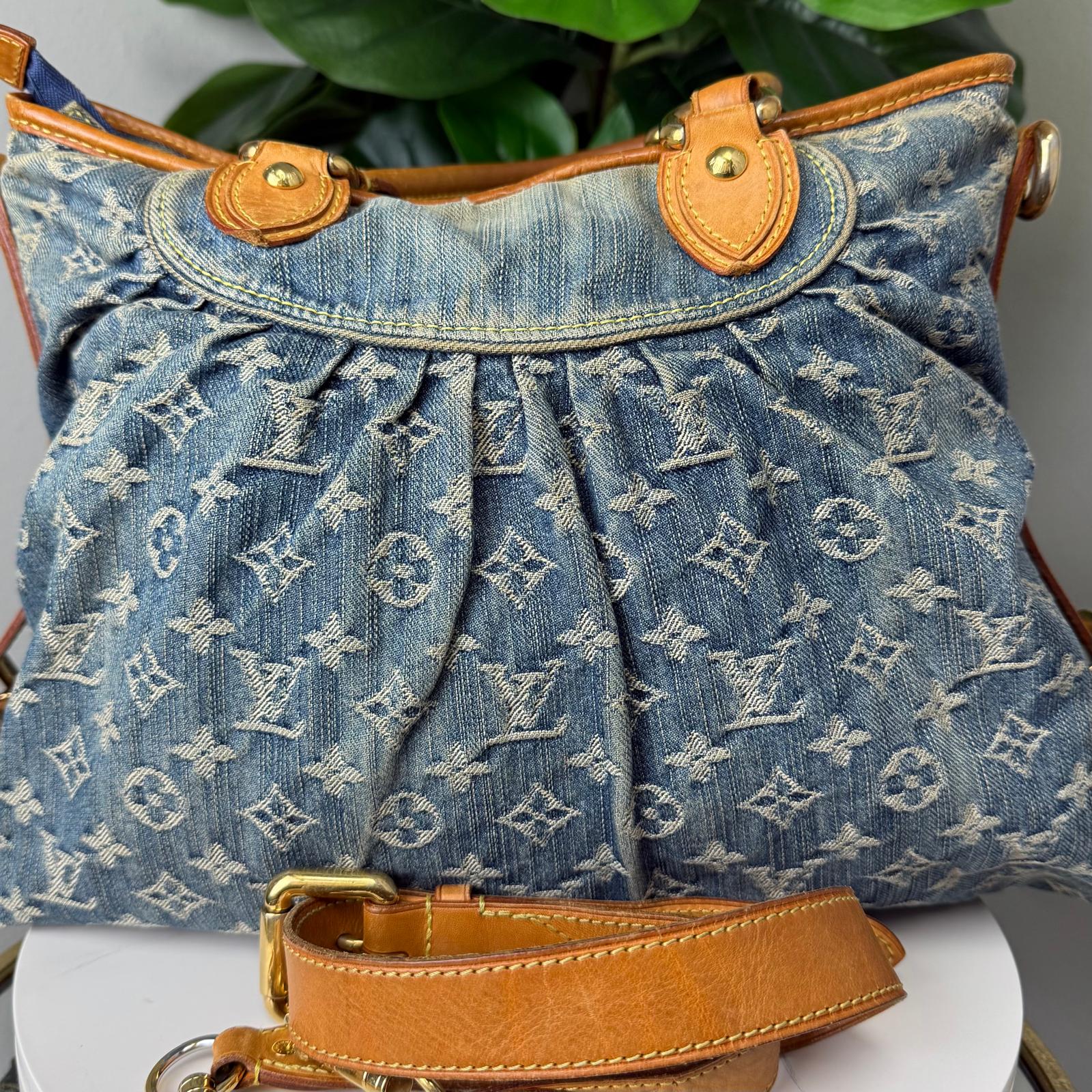 💎Authentic Louis Vuitton Blue in Denim Crossbody Bag