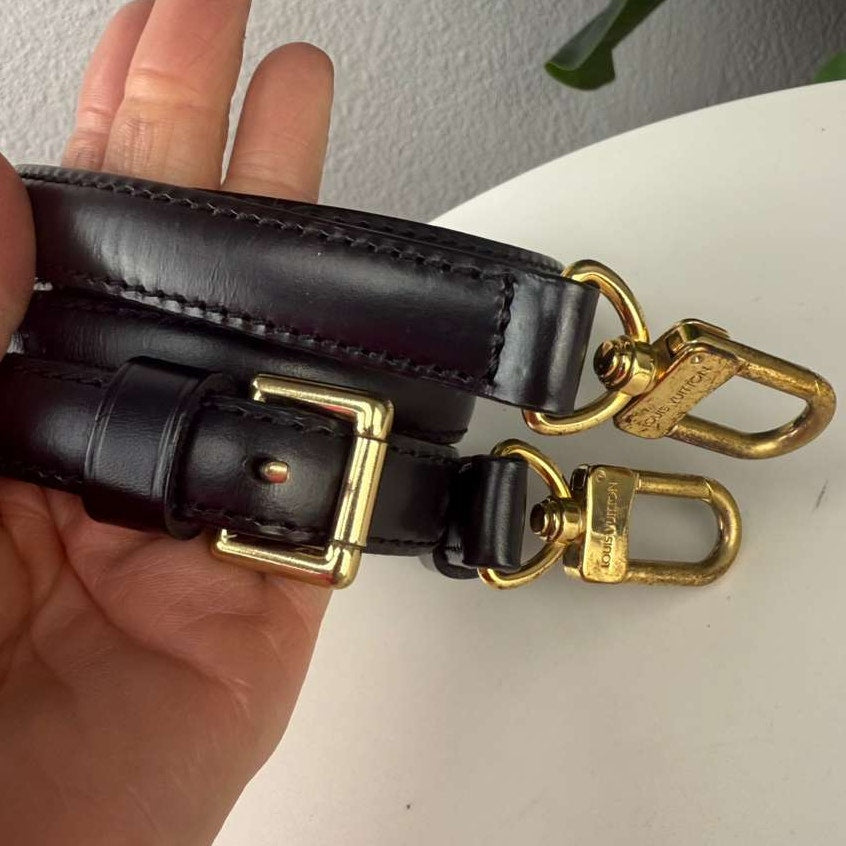 Authentic Louis Vuitton Epi Adjustable Shoulder Strap Black 28 Inches (Clasp to Clasp)