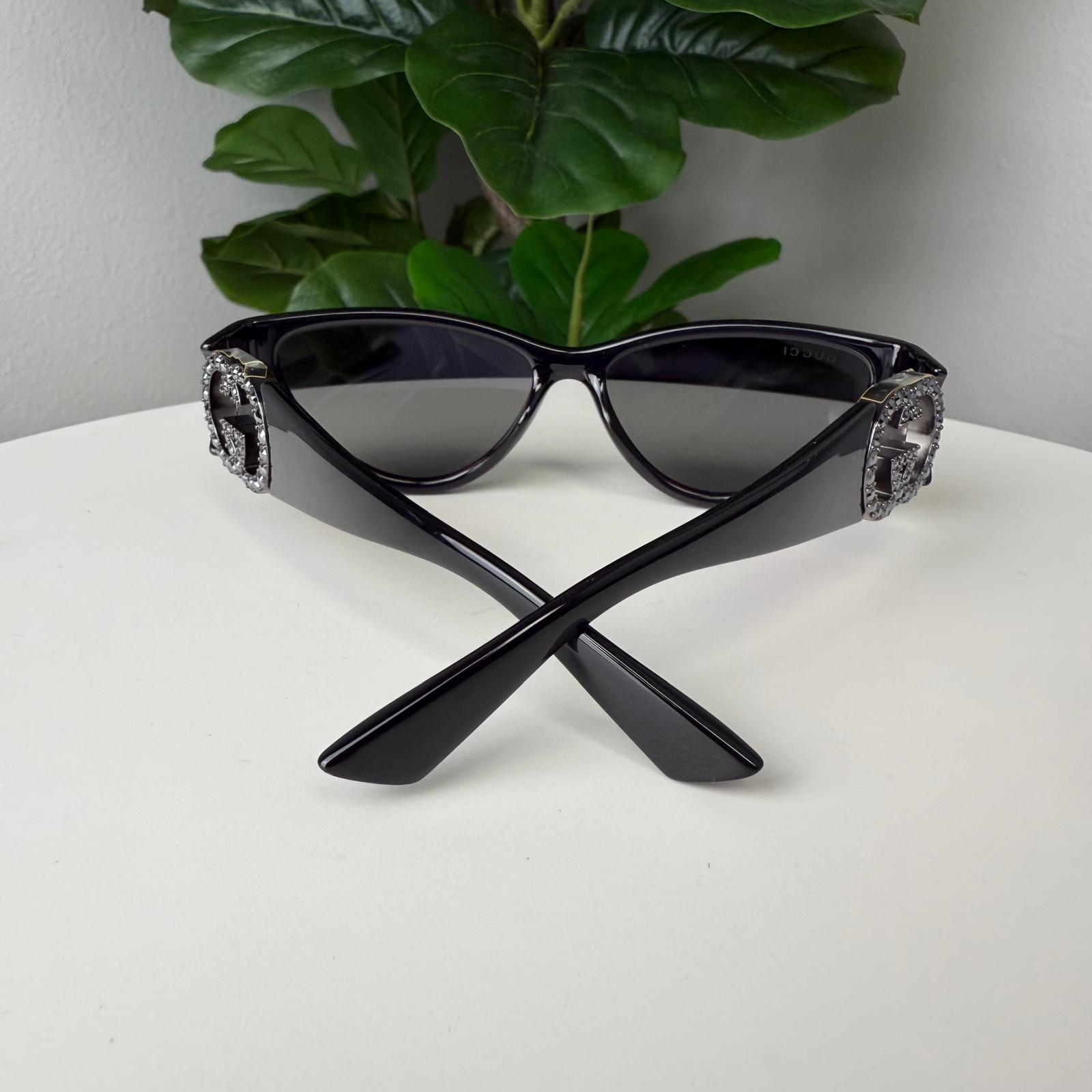 Gucci Sunglasses Black/Beige Cat Eye Frame