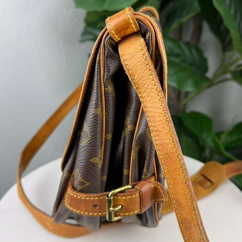 Authentic Louis Vuitton Monogram Saumur 30