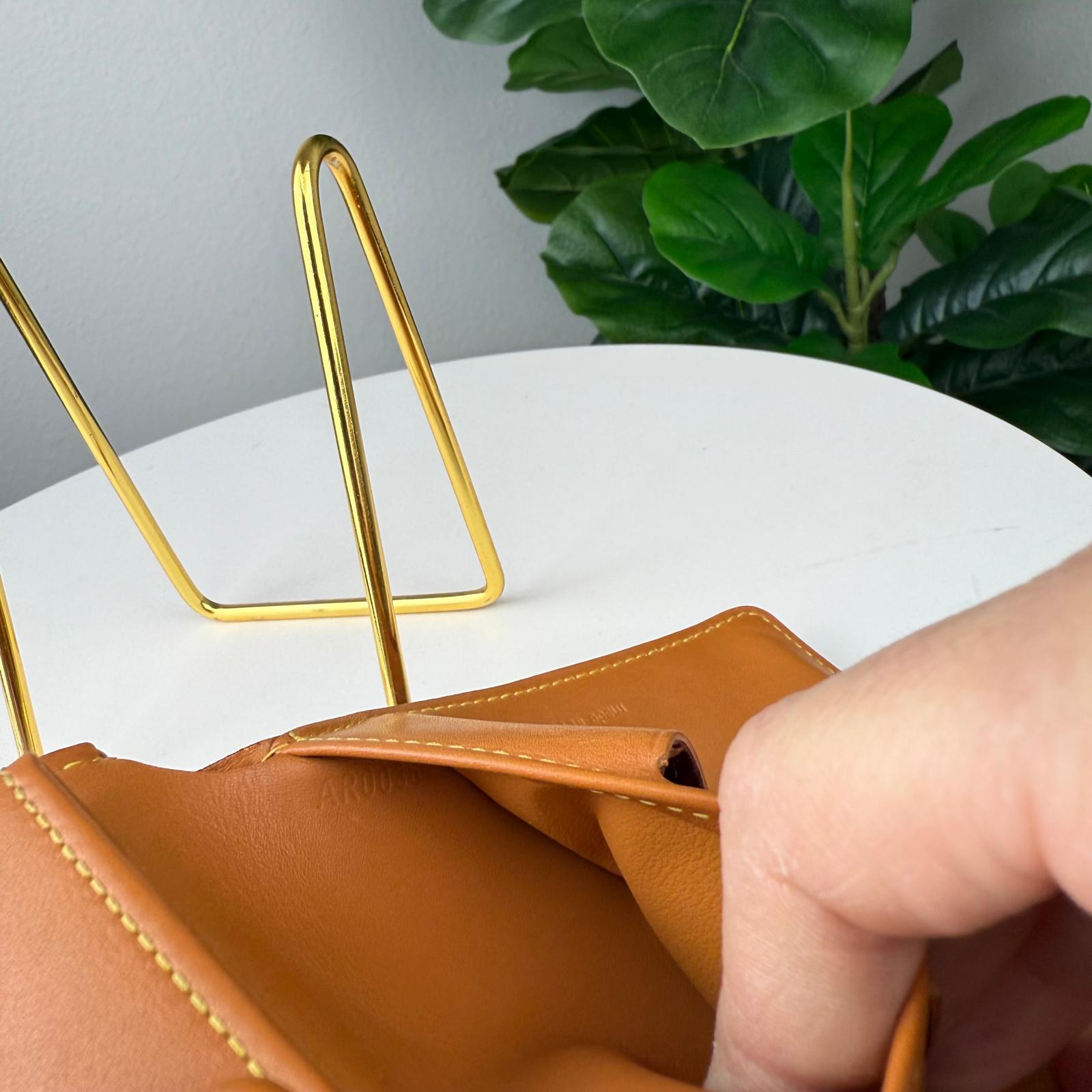 💎Authentic Louis Vuitton Nomad Portefeuille Marco Bifold Wallet in caramel.