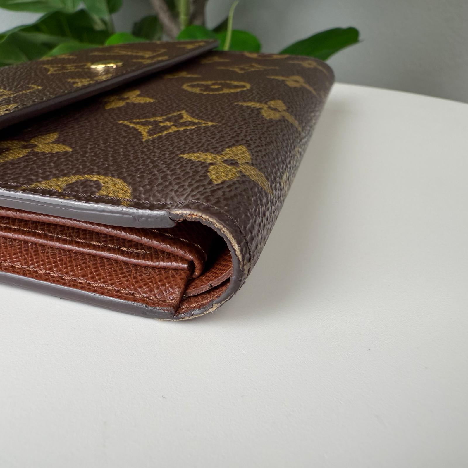 Authentic Louis Vuitton Porte Tresor Etui Chequier Wallet