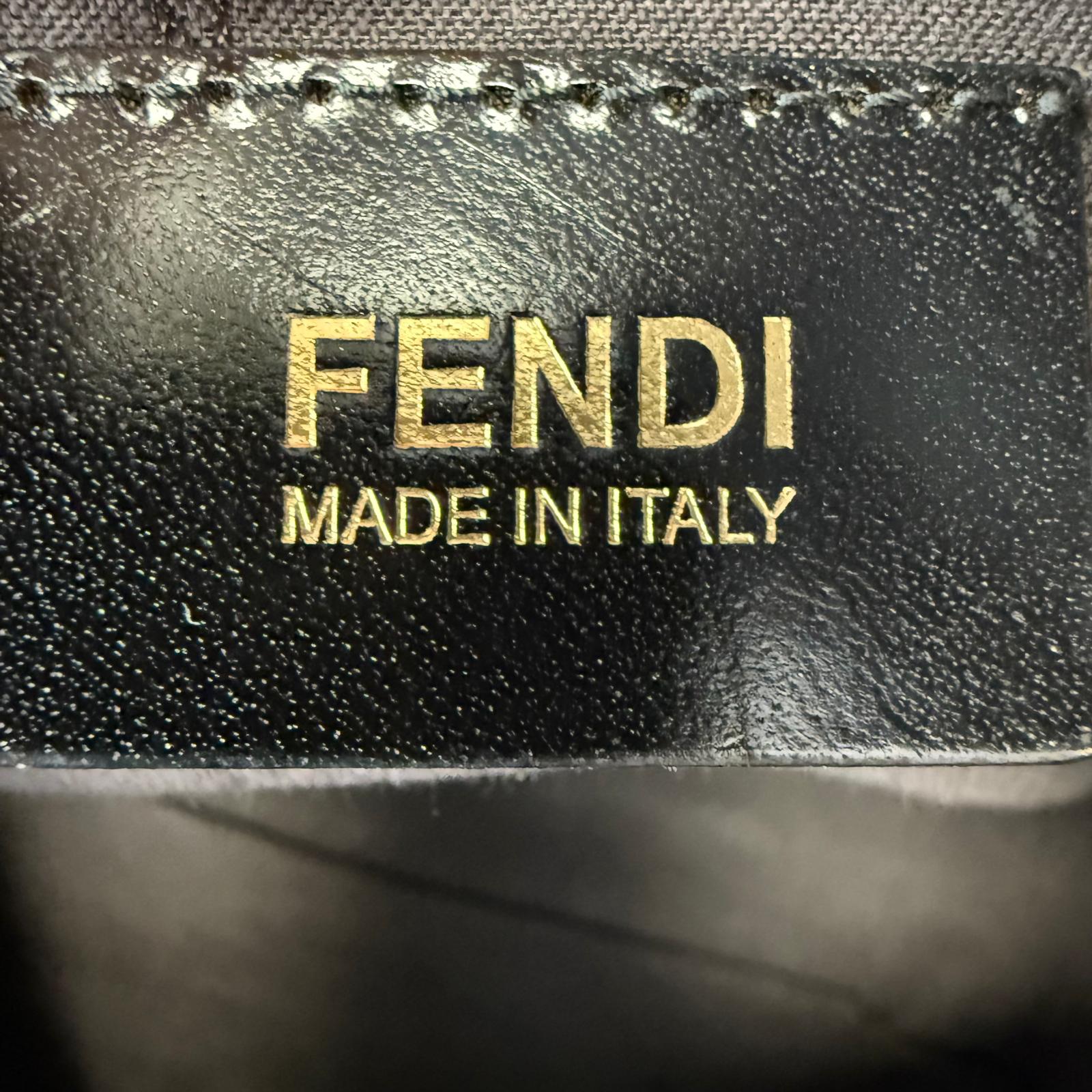 💎Authentic Fendi Mama Baguette Shoulder Bag Black