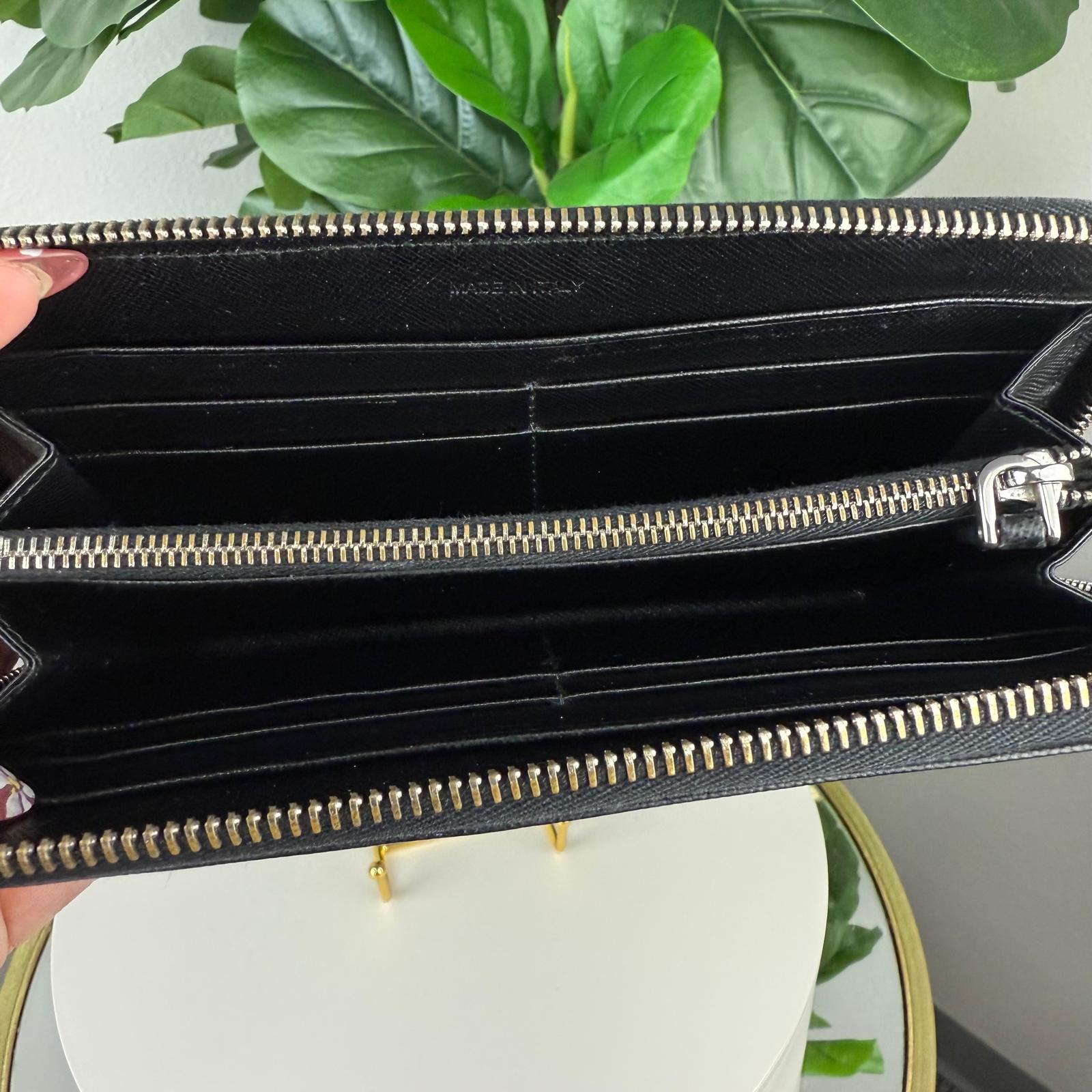 Authentic Prada Saffiano Zipped Large Wallet