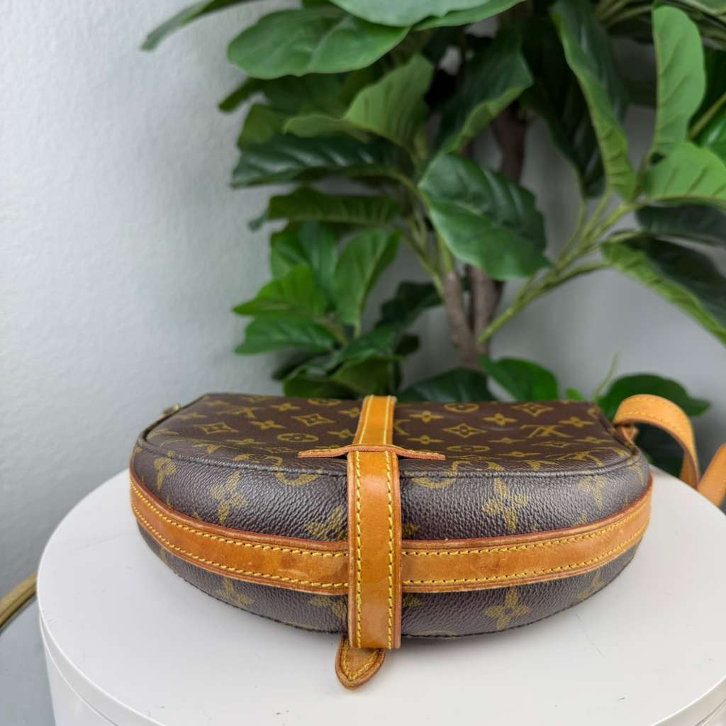 Authentic Louis Vuitton Monogram Chantilly Shoulder Bag