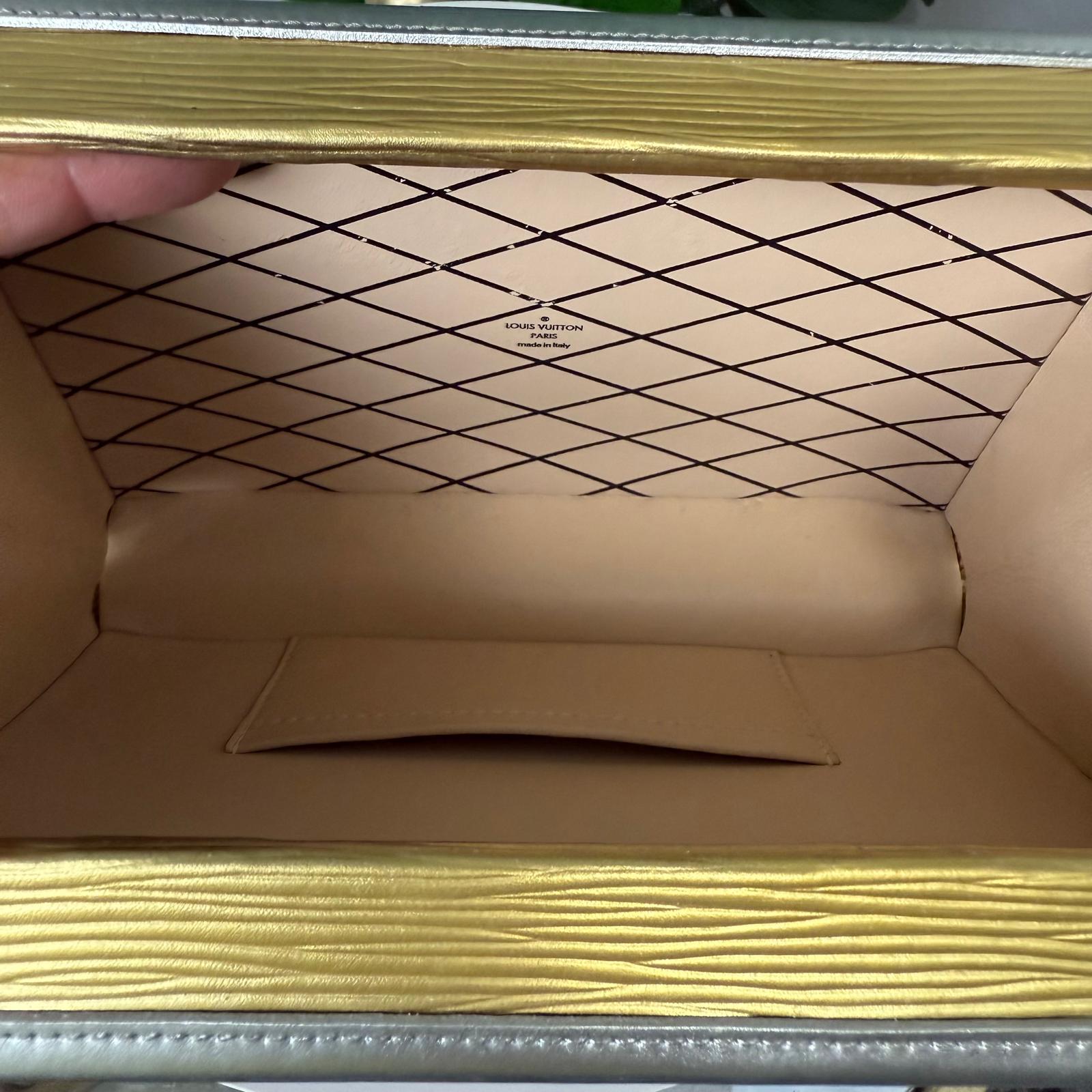 💎Authentic LOUIS VUITTON Metallic Epi Petite Malle Gold