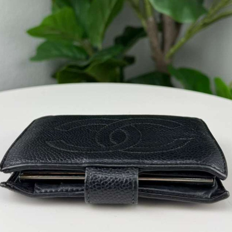 💎✨Authentic Vintage Chanel Black Caviar Leather Wallet