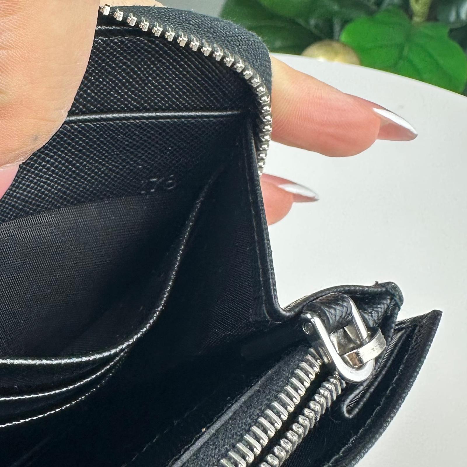 💎✨Authentic Prada Large Black Saffiano Leather Wallet