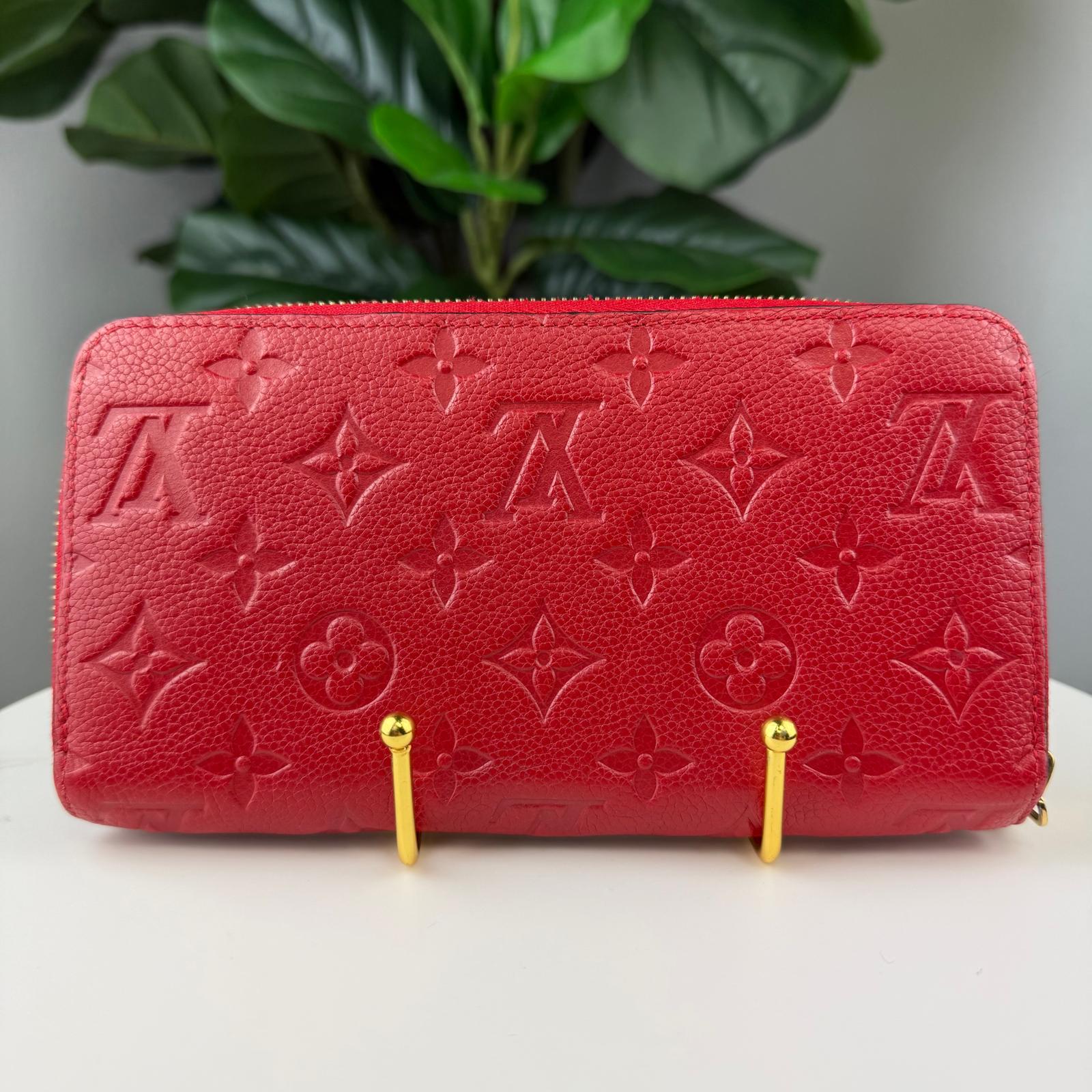 💎Authentic Louis Vuitton Zippy Wallet in red Monogram Empreinte leather