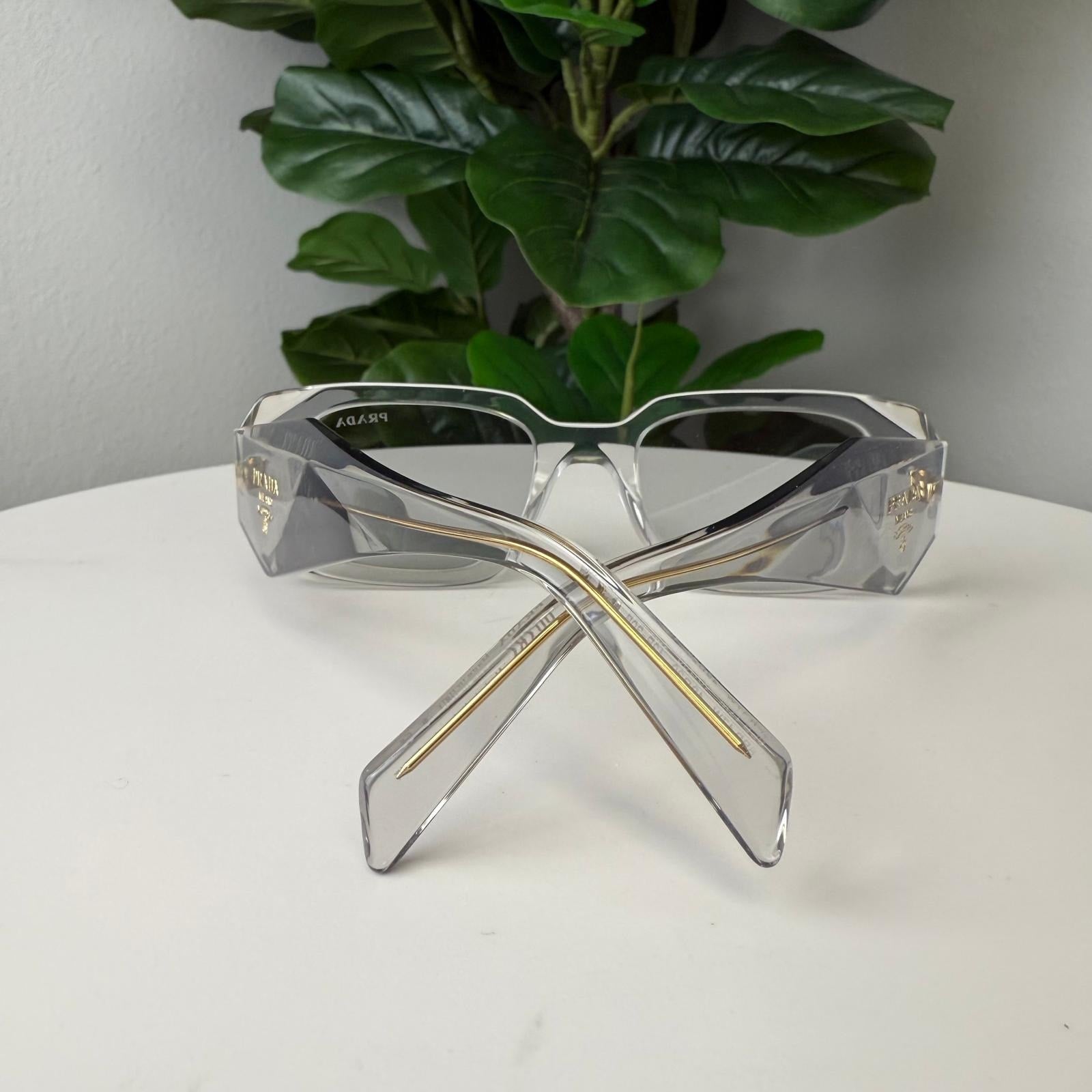 Prada Eyewear Prada oval frame sunglasses