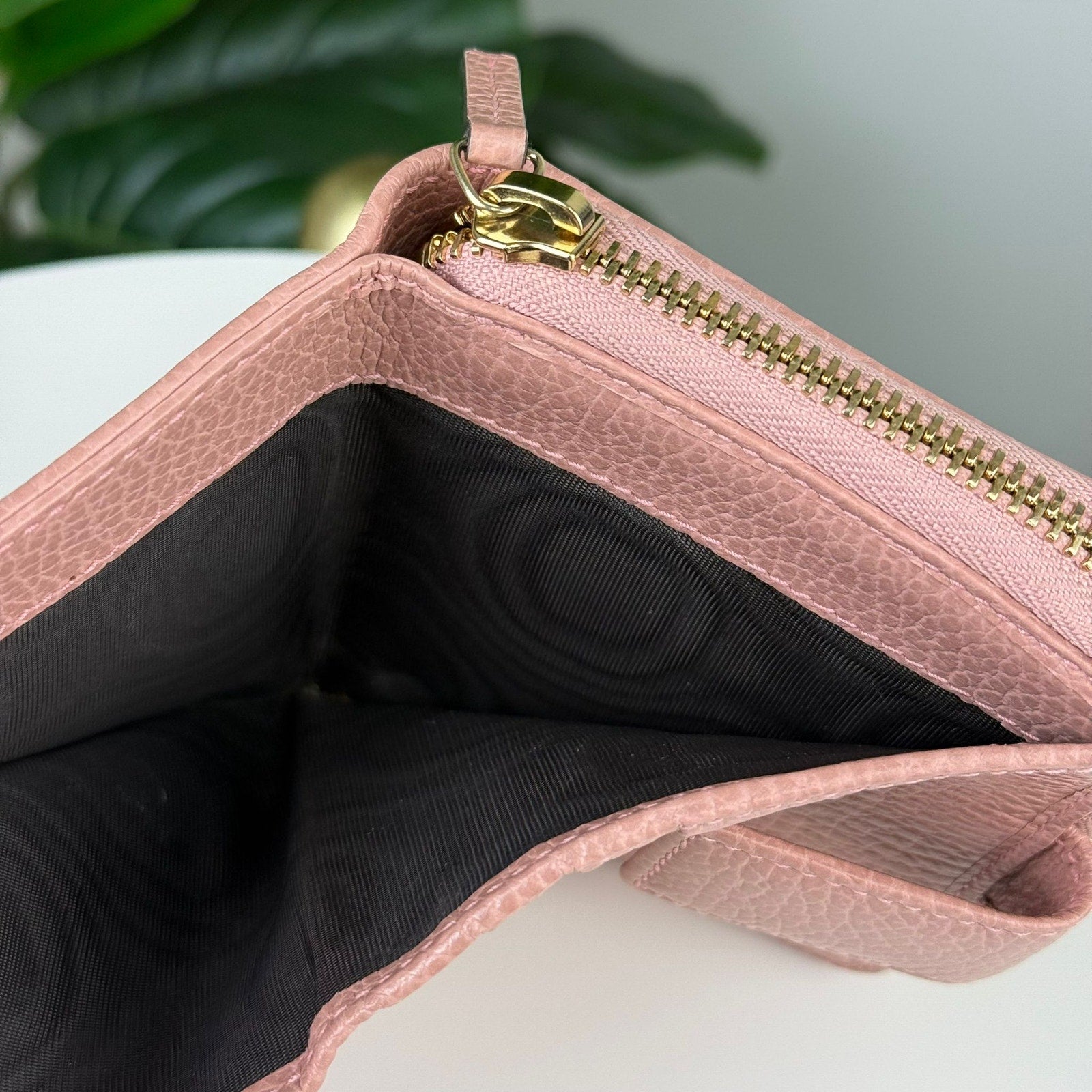 Authentic Gucci Dollar Calfskin Zip Around French Flap Wallet beige ebony Soft Pink
