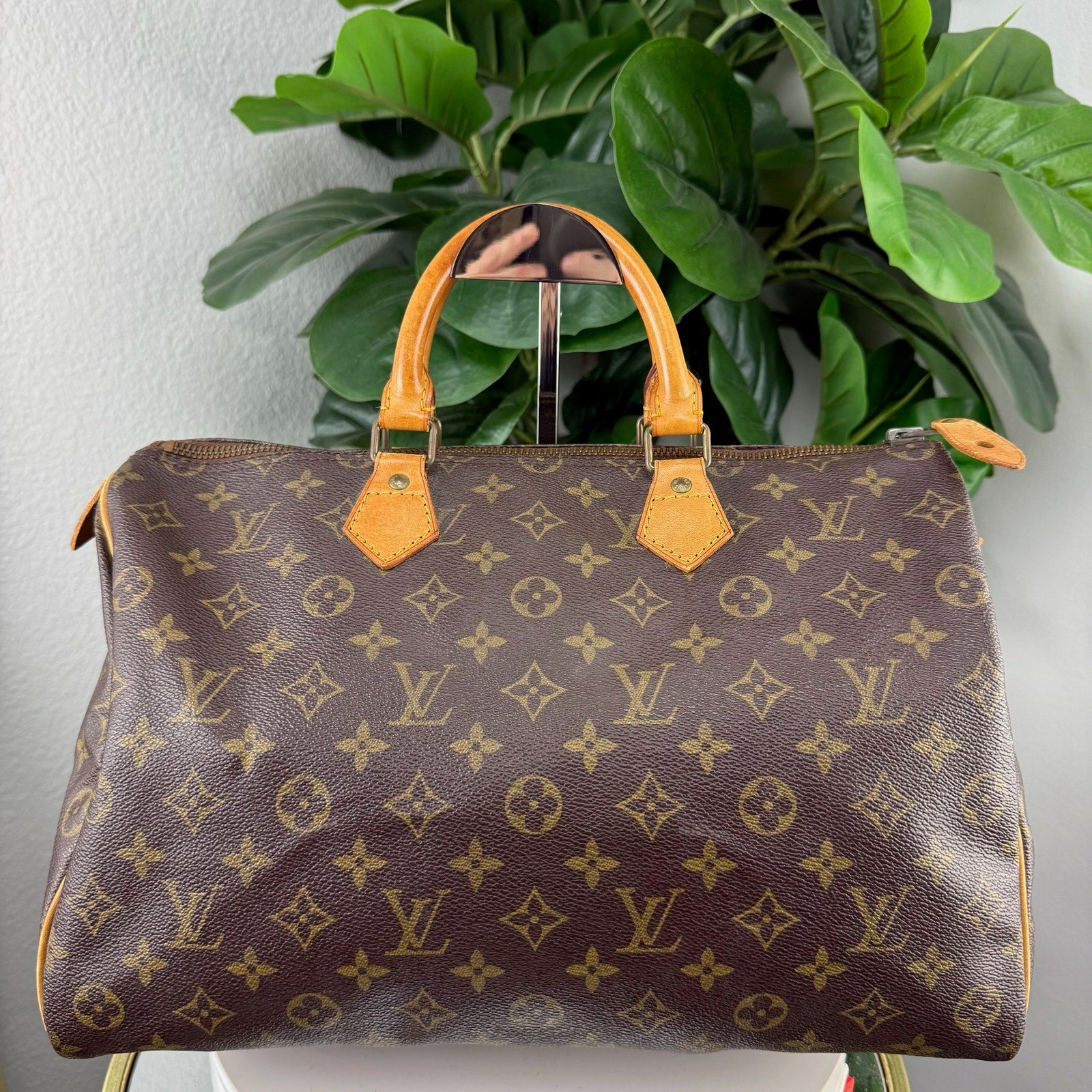 Louis Vuitton Monogram Canvas Speedy 35 Bag