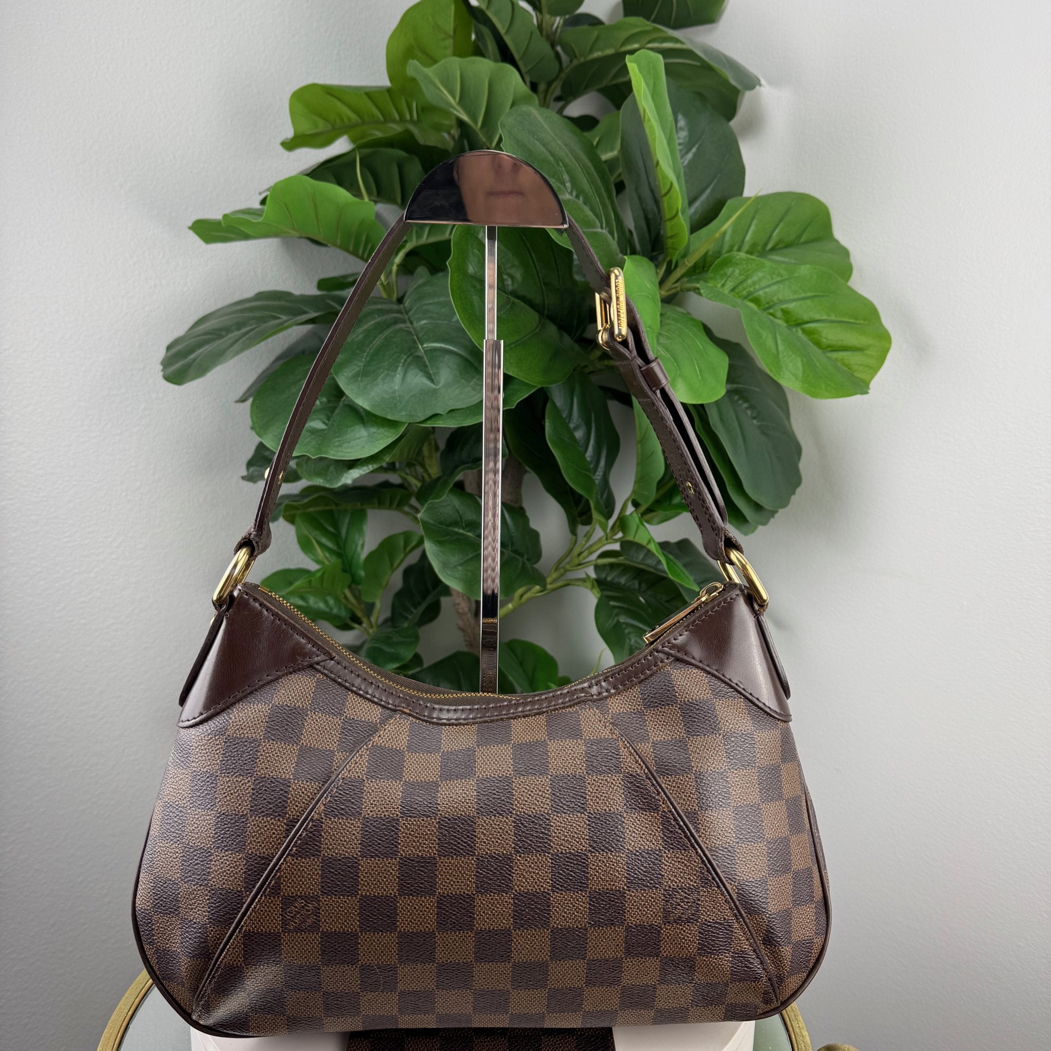 LV Thames PM - back