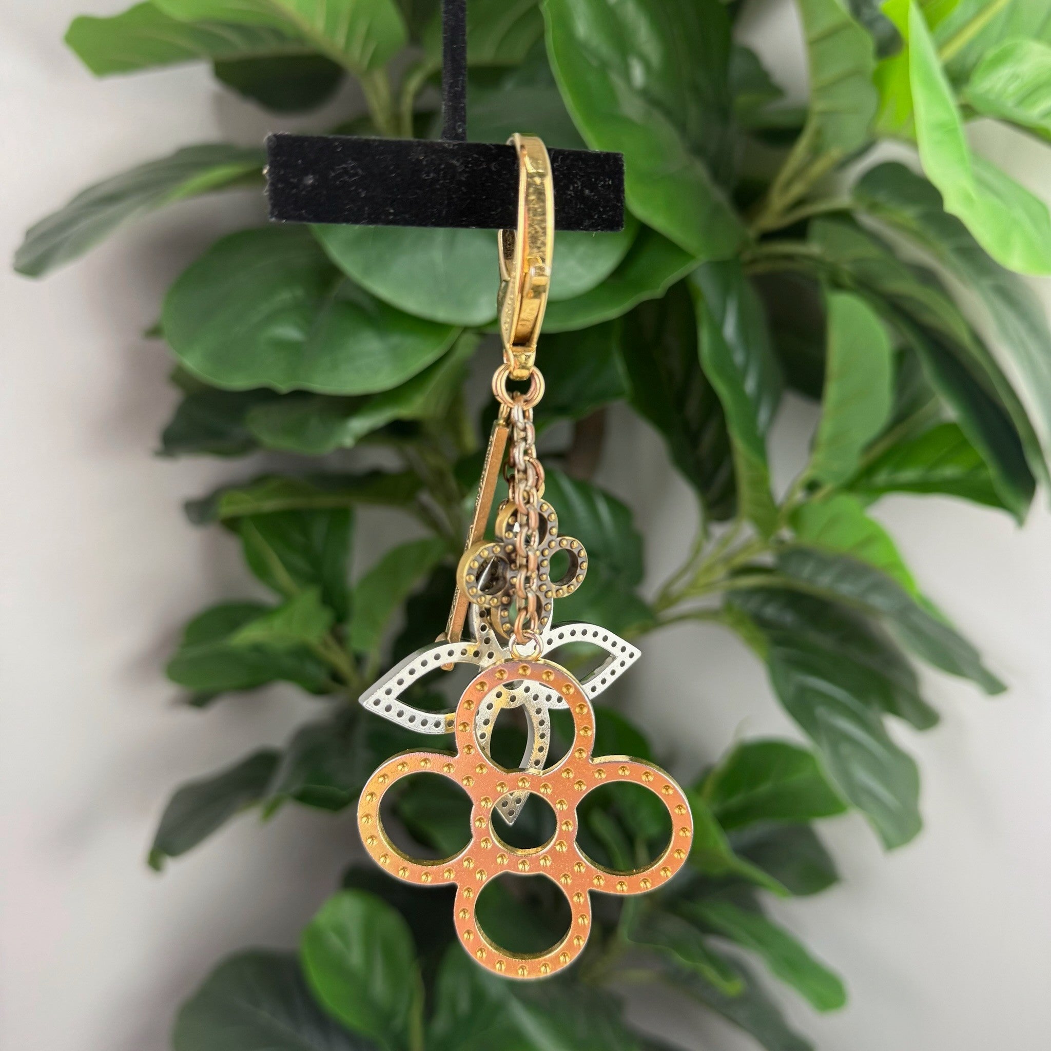 Louis Vuitton monogram flower bag charm - view 3